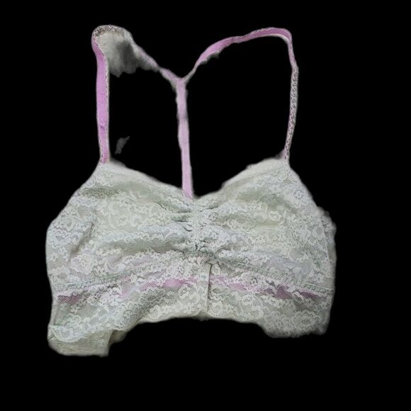 PINK Victoria's Secret Lace Bralette - Picture 1 of 4